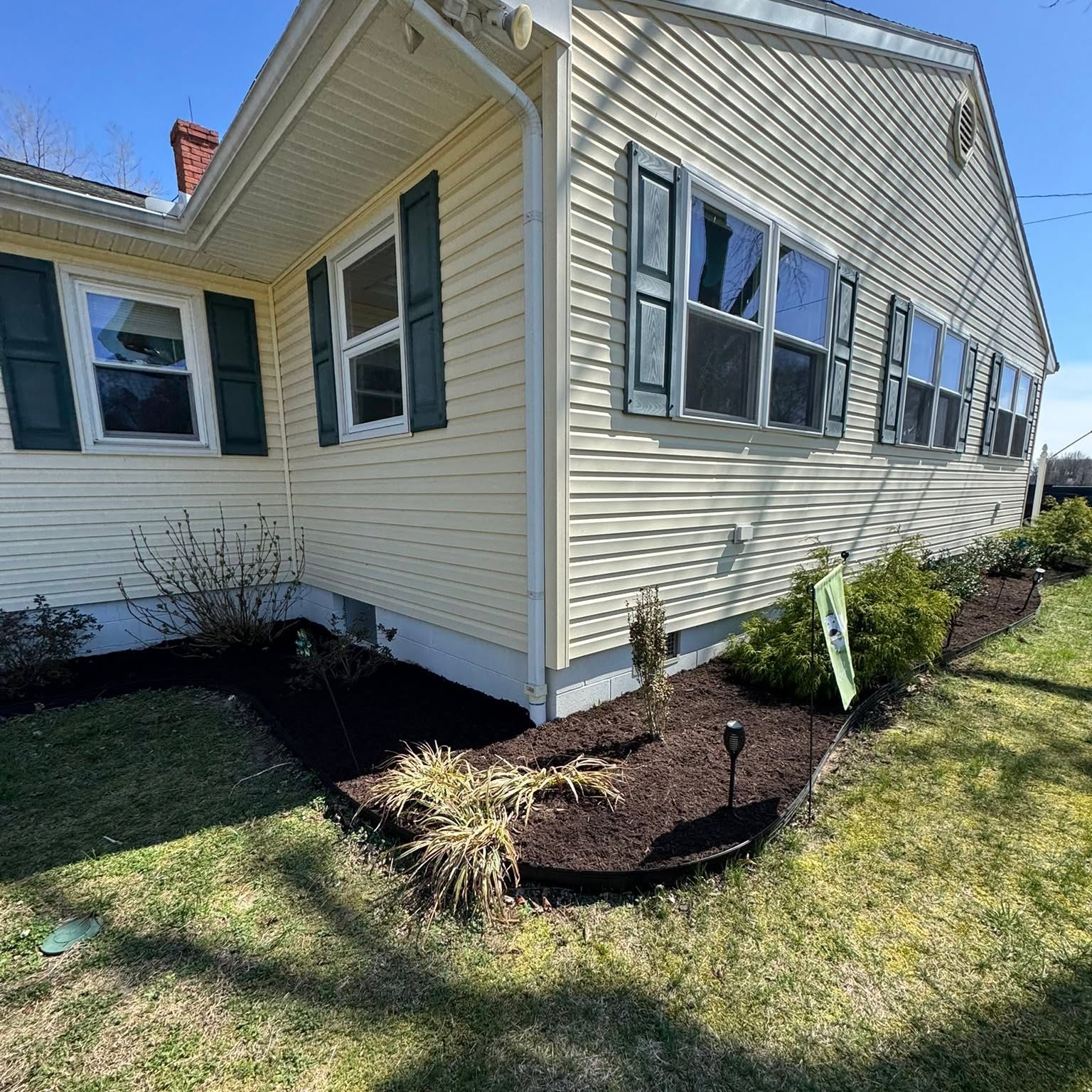 Poolside gravel landscape project